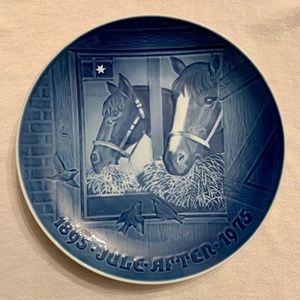 Vintage Bing & Grondahl Christmas Plate (1975)